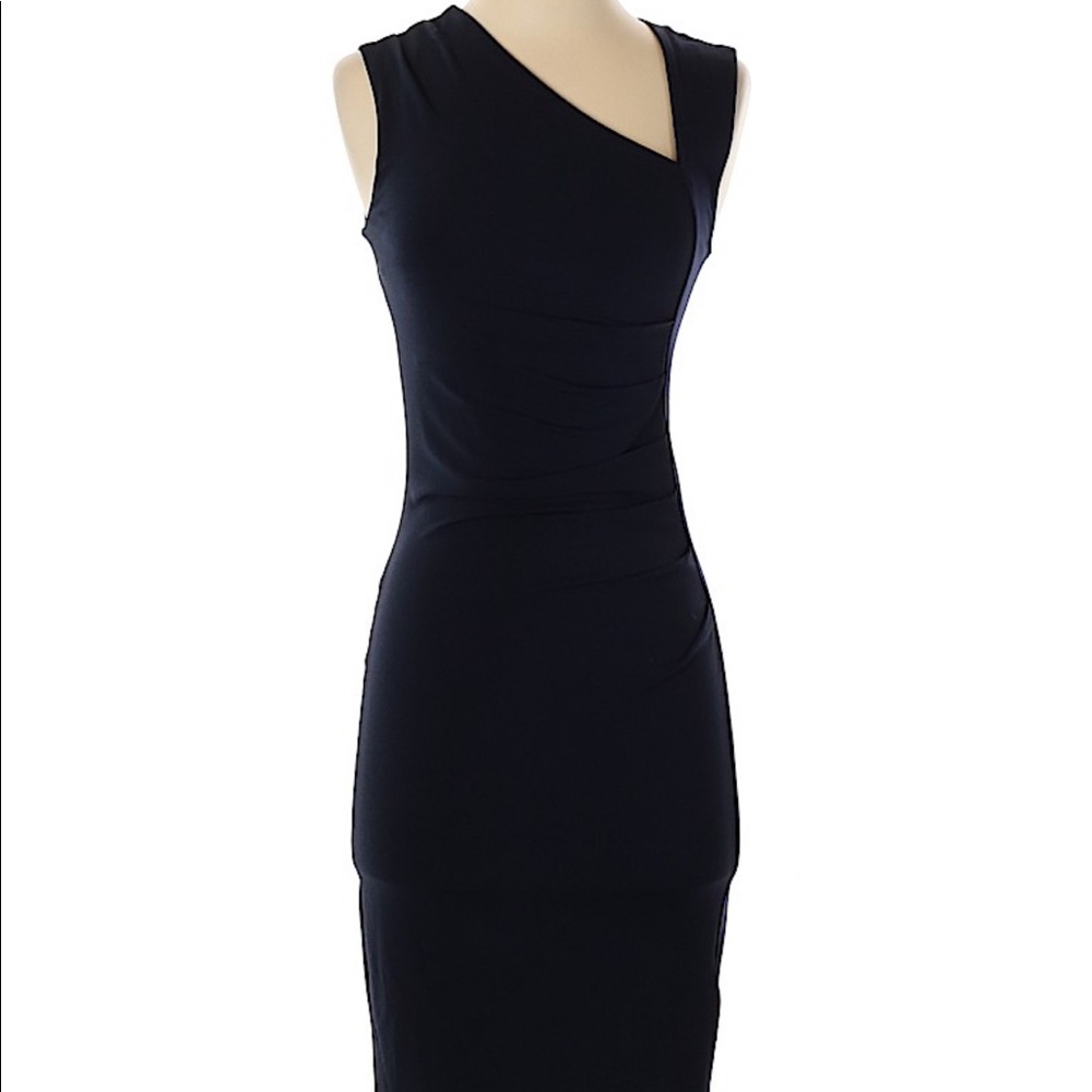 Dress - Picture 6 of 7